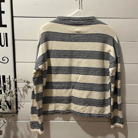ERI + ALI ANTHROPOLOGIE cream and navy stripes sweater size S - Picture 1 of 5